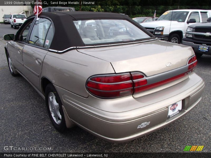 Sand Beige Metallic / Neutral 1999 Oldsmobile Cutlass GL
