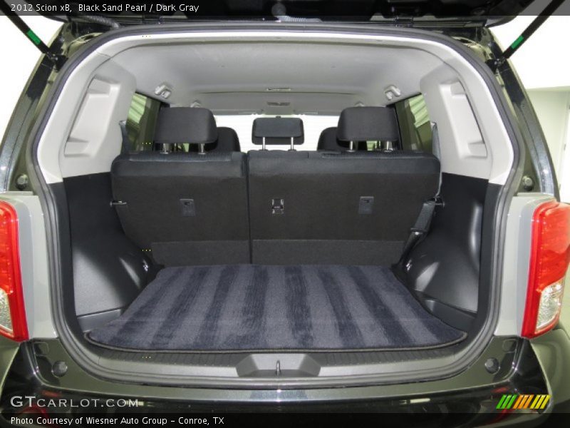  2012 xB  Trunk