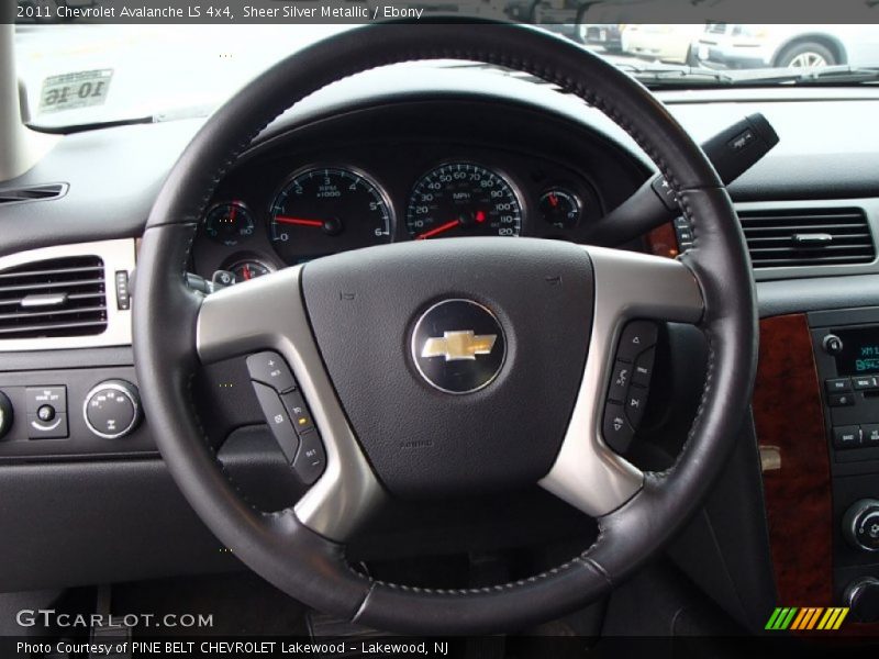 Sheer Silver Metallic / Ebony 2011 Chevrolet Avalanche LS 4x4
