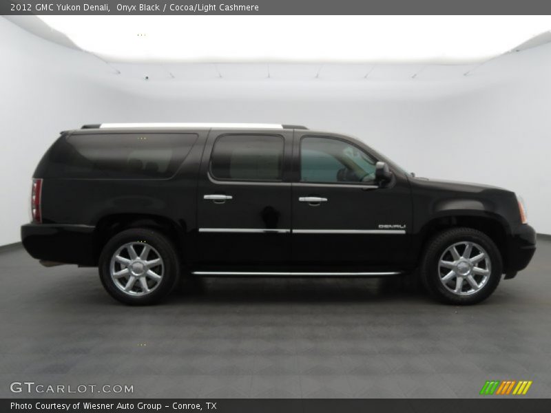Onyx Black / Cocoa/Light Cashmere 2012 GMC Yukon Denali