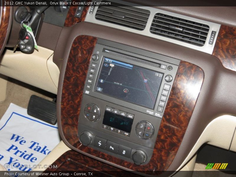 Onyx Black / Cocoa/Light Cashmere 2012 GMC Yukon Denali