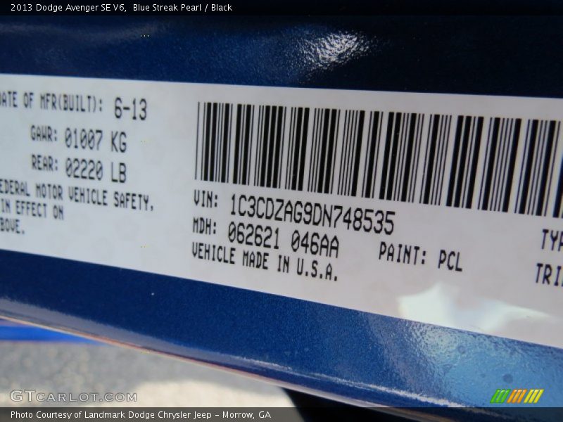 Blue Streak Pearl / Black 2013 Dodge Avenger SE V6