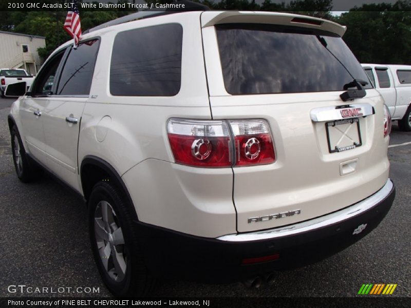 White Diamond Tricoat / Cashmere 2010 GMC Acadia SLT