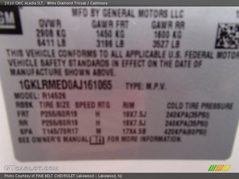 White Diamond Tricoat / Cashmere 2010 GMC Acadia SLT
