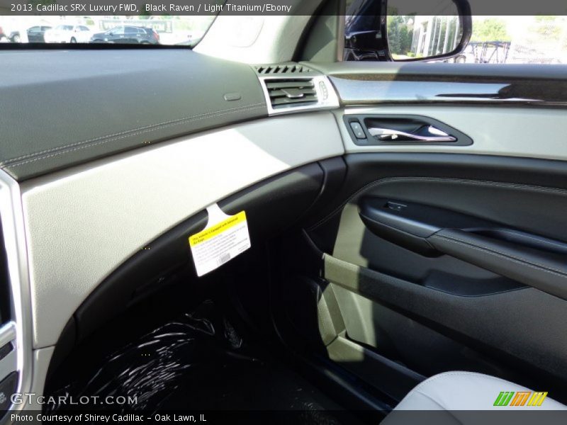 Black Raven / Light Titanium/Ebony 2013 Cadillac SRX Luxury FWD