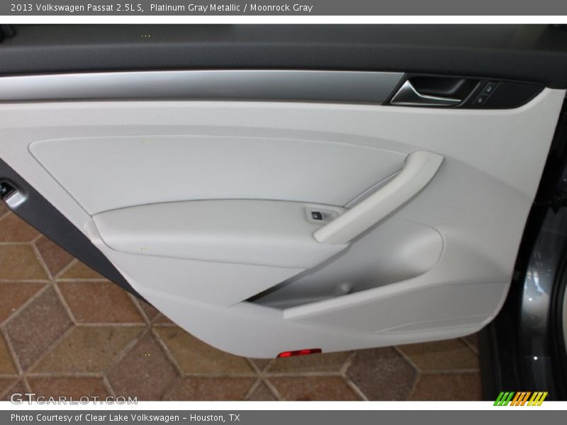 Platinum Gray Metallic / Moonrock Gray 2013 Volkswagen Passat 2.5L S