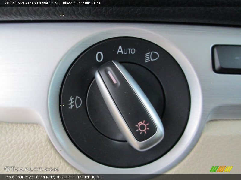 Black / Cornsilk Beige 2012 Volkswagen Passat V6 SE