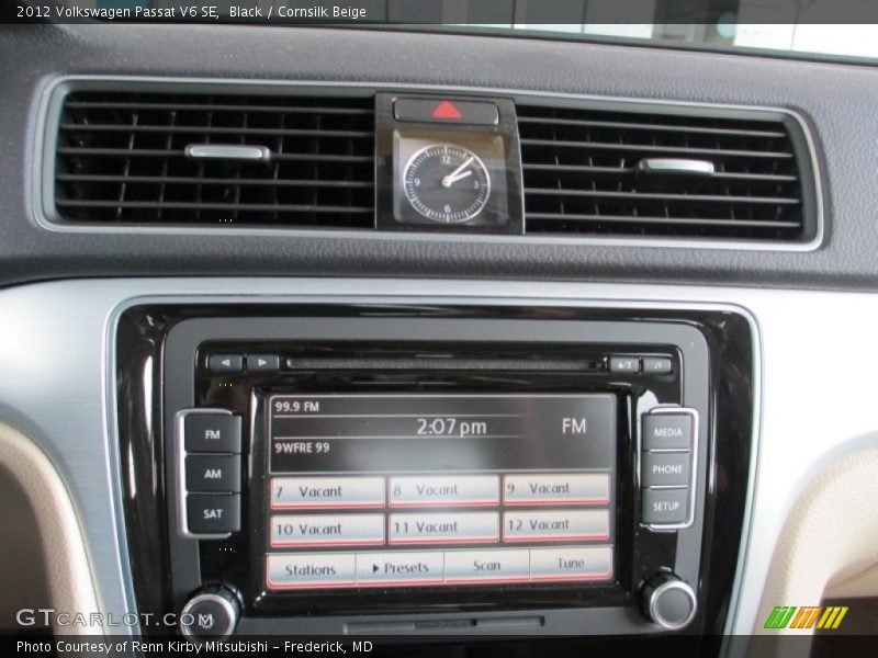 Black / Cornsilk Beige 2012 Volkswagen Passat V6 SE