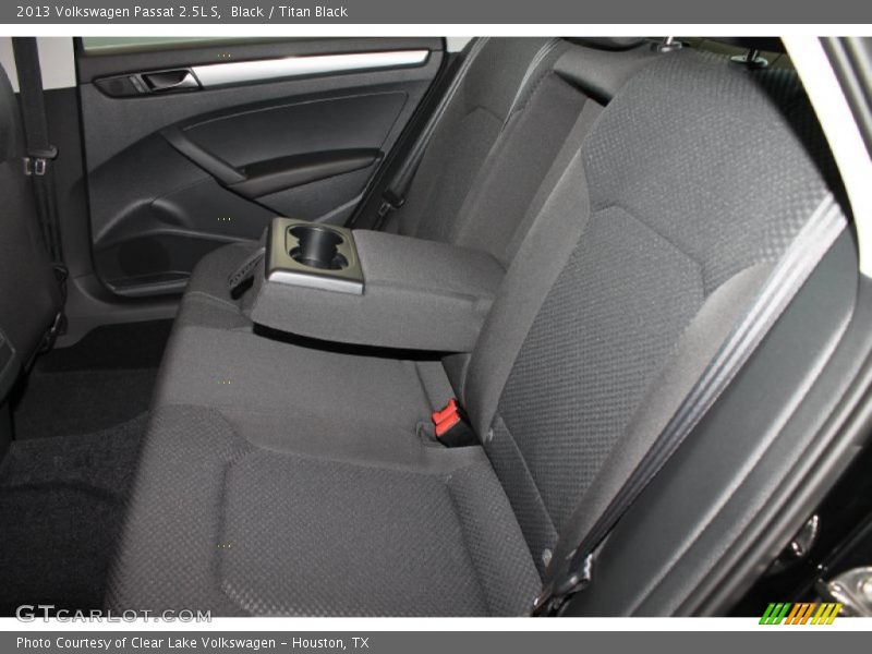 Black / Titan Black 2013 Volkswagen Passat 2.5L S