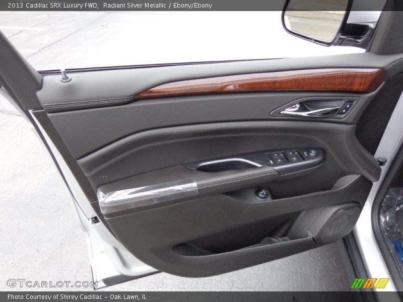 Radiant Silver Metallic / Ebony/Ebony 2013 Cadillac SRX Luxury FWD