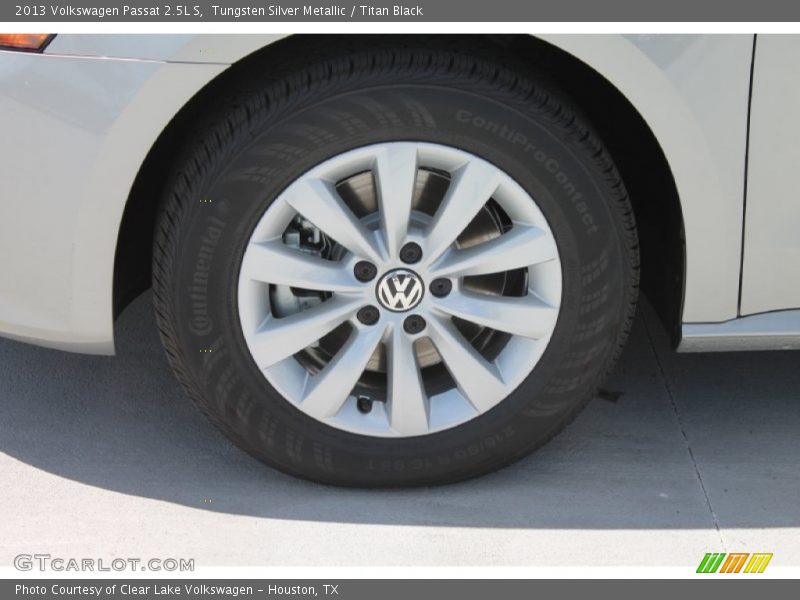 Tungsten Silver Metallic / Titan Black 2013 Volkswagen Passat 2.5L S