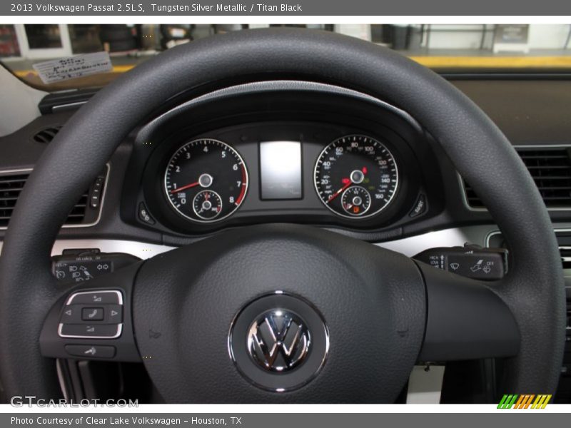 Tungsten Silver Metallic / Titan Black 2013 Volkswagen Passat 2.5L S