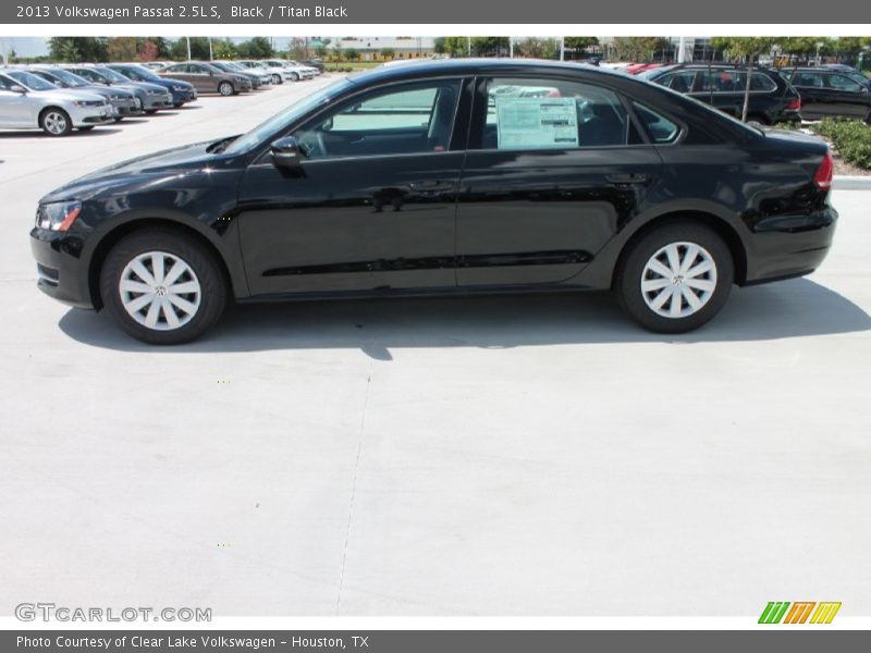 Black / Titan Black 2013 Volkswagen Passat 2.5L S