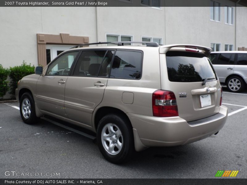 Sonora Gold Pearl / Ivory Beige 2007 Toyota Highlander