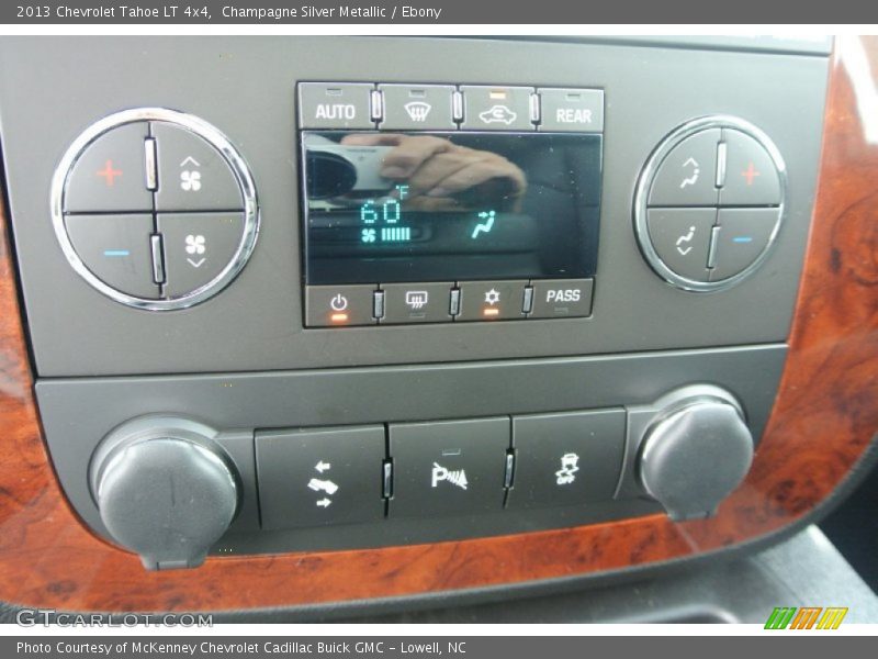Champagne Silver Metallic / Ebony 2013 Chevrolet Tahoe LT 4x4