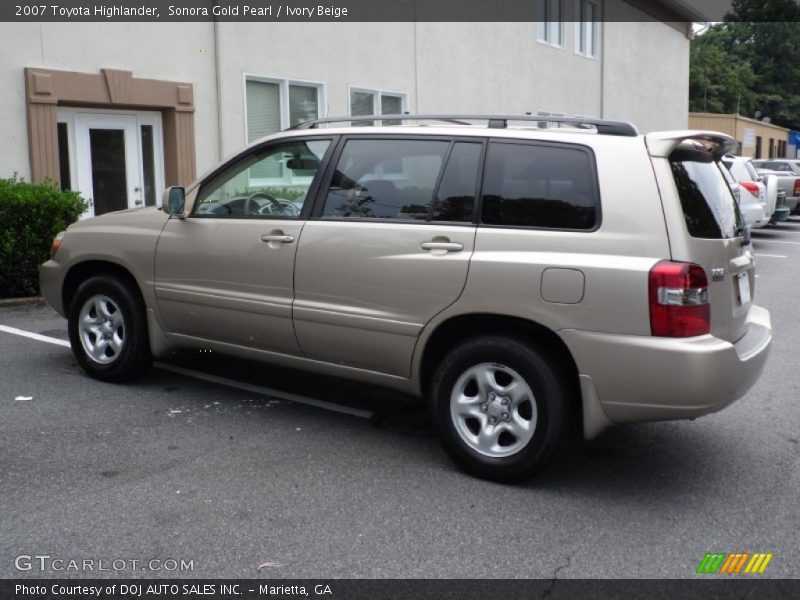 Sonora Gold Pearl / Ivory Beige 2007 Toyota Highlander