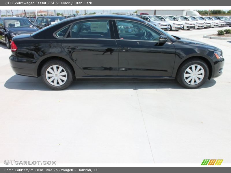 Black / Titan Black 2013 Volkswagen Passat 2.5L S