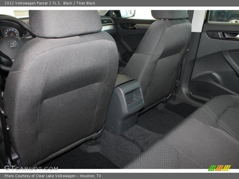 Black / Titan Black 2013 Volkswagen Passat 2.5L S