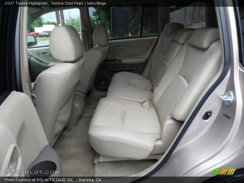 Sonora Gold Pearl / Ivory Beige 2007 Toyota Highlander