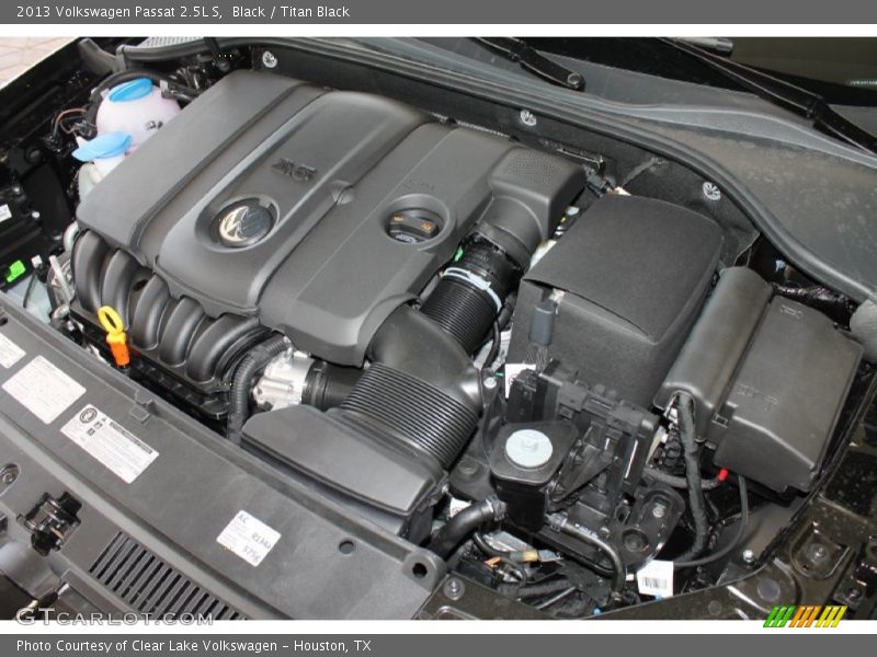 Black / Titan Black 2013 Volkswagen Passat 2.5L S