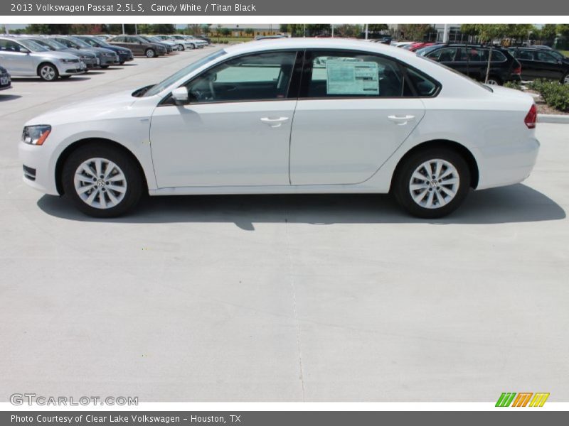 Candy White / Titan Black 2013 Volkswagen Passat 2.5L S