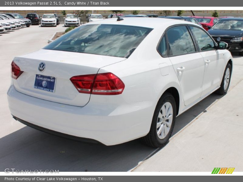 Candy White / Titan Black 2013 Volkswagen Passat 2.5L S