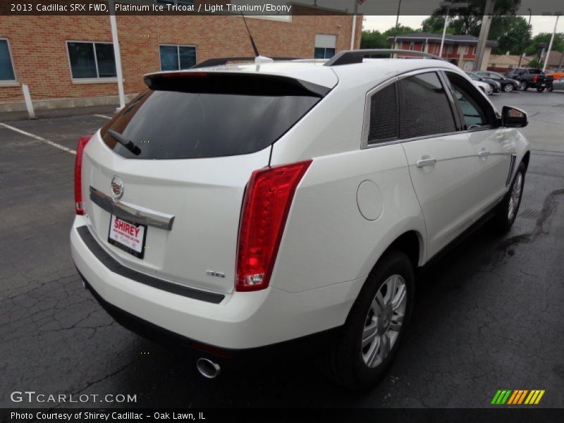 Platinum Ice Tricoat / Light Titanium/Ebony 2013 Cadillac SRX FWD