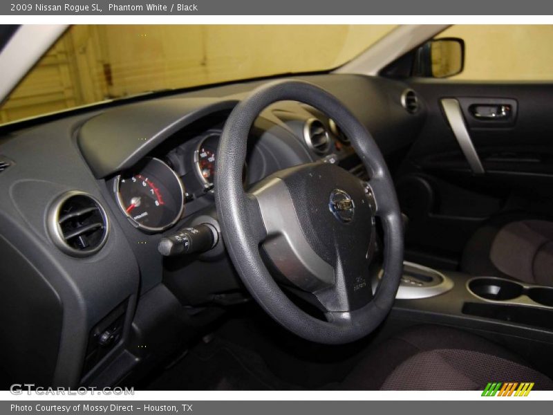 Phantom White / Black 2009 Nissan Rogue SL