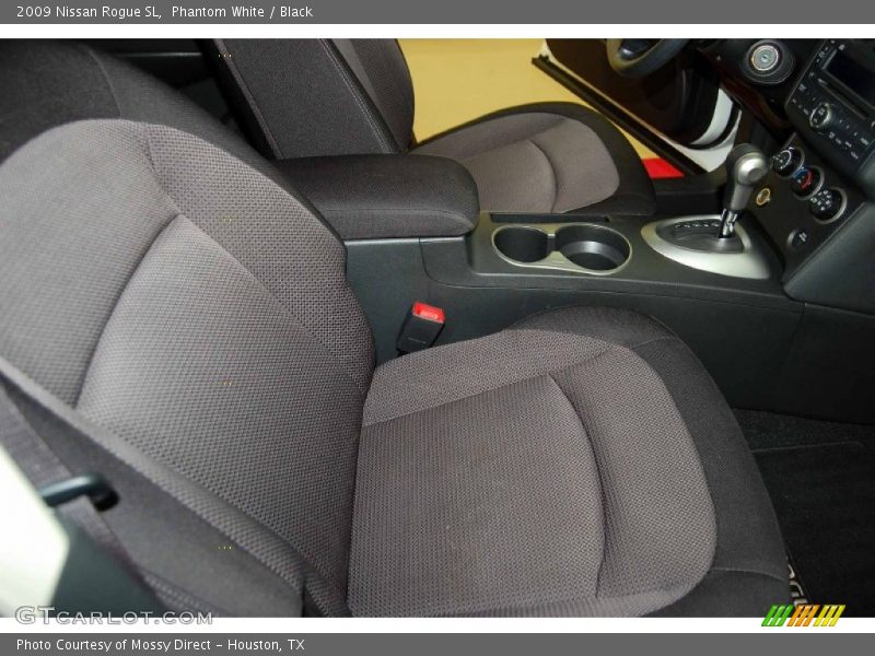 Phantom White / Black 2009 Nissan Rogue SL