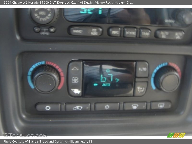 Victory Red / Medium Gray 2004 Chevrolet Silverado 3500HD LT Extended Cab 4x4 Dually
