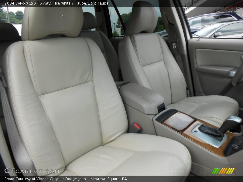 Ice White / Taupe/Light Taupe 2004 Volvo XC90 T6 AWD