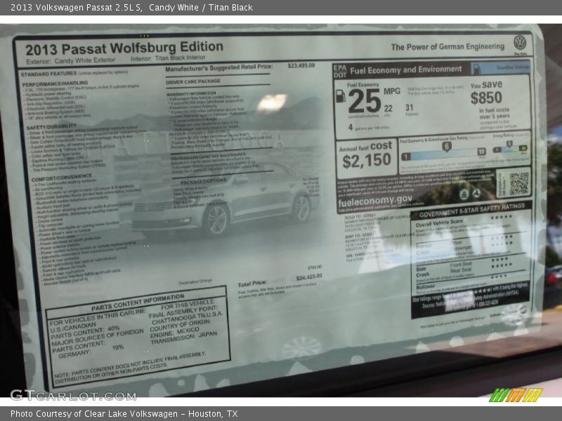 Candy White / Titan Black 2013 Volkswagen Passat 2.5L S