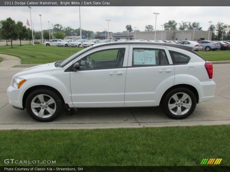 Bright White / Dark Slate Gray 2011 Dodge Caliber Mainstreet