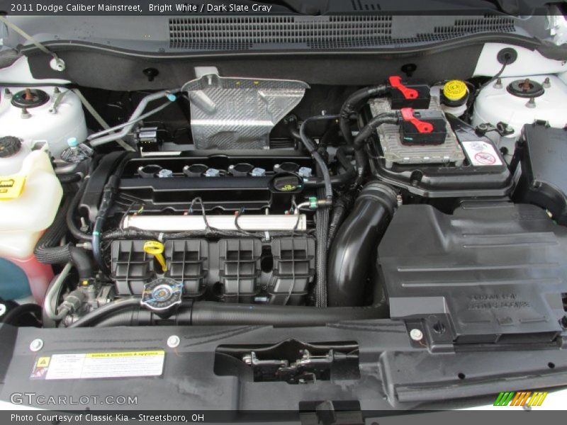 Bright White / Dark Slate Gray 2011 Dodge Caliber Mainstreet