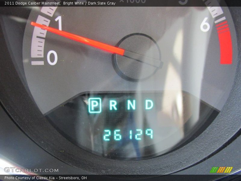 Bright White / Dark Slate Gray 2011 Dodge Caliber Mainstreet