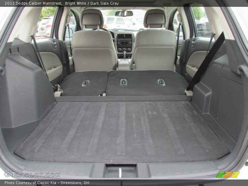Bright White / Dark Slate Gray 2011 Dodge Caliber Mainstreet