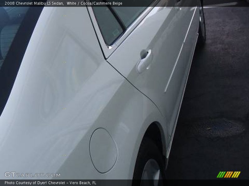 White / Cocoa/Cashmere Beige 2008 Chevrolet Malibu LS Sedan