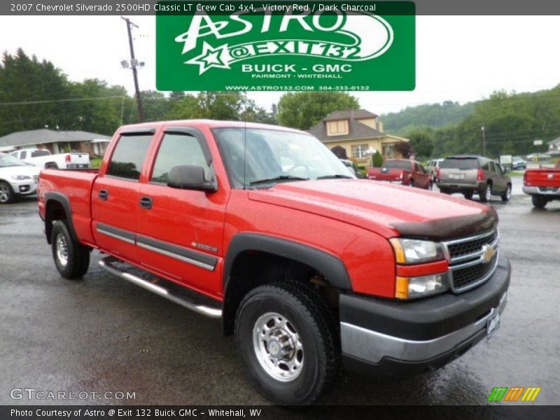 Victory Red / Dark Charcoal 2007 Chevrolet Silverado 2500HD Classic LT Crew Cab 4x4