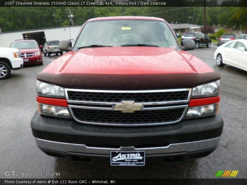 Victory Red / Dark Charcoal 2007 Chevrolet Silverado 2500HD Classic LT Crew Cab 4x4