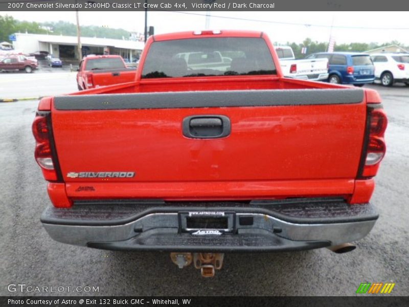 Victory Red / Dark Charcoal 2007 Chevrolet Silverado 2500HD Classic LT Crew Cab 4x4