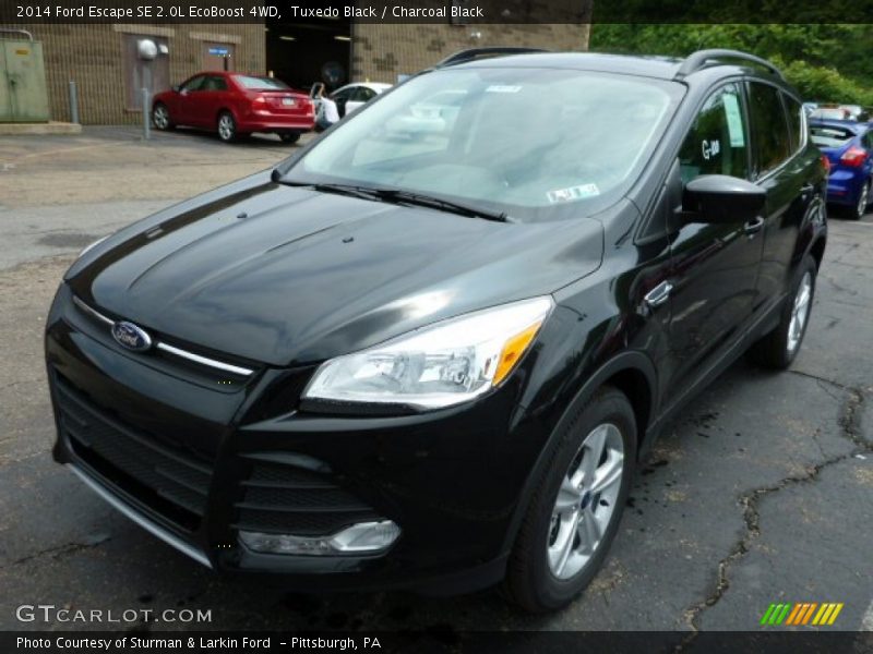 Front 3/4 View of 2014 Escape SE 2.0L EcoBoost 4WD