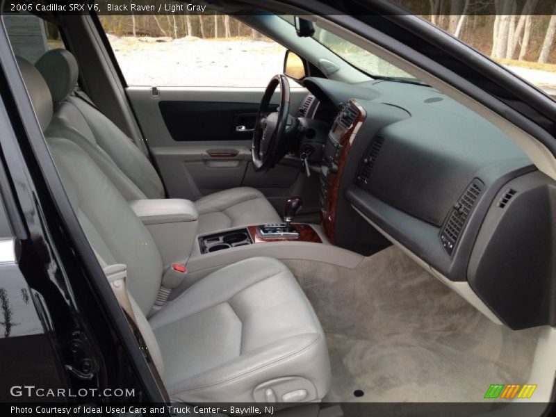 Black Raven / Light Gray 2006 Cadillac SRX V6
