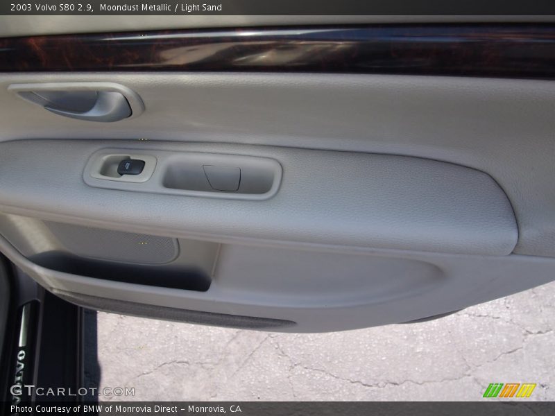 Moondust Metallic / Light Sand 2003 Volvo S80 2.9
