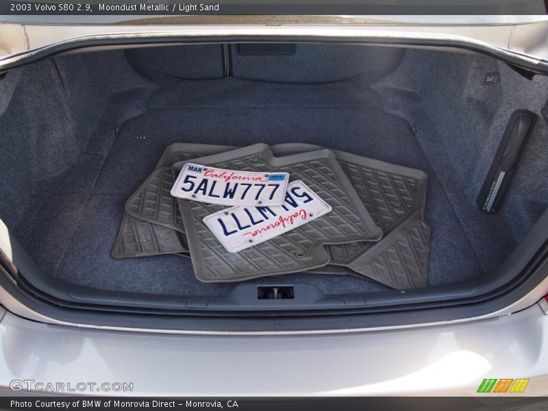 Moondust Metallic / Light Sand 2003 Volvo S80 2.9