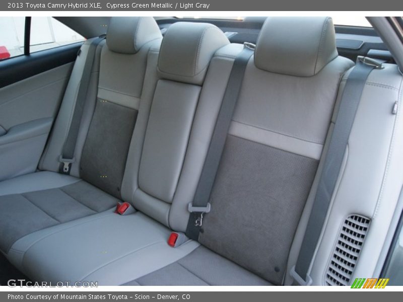 Cypress Green Metallic / Light Gray 2013 Toyota Camry Hybrid XLE
