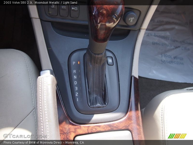 Moondust Metallic / Light Sand 2003 Volvo S80 2.9