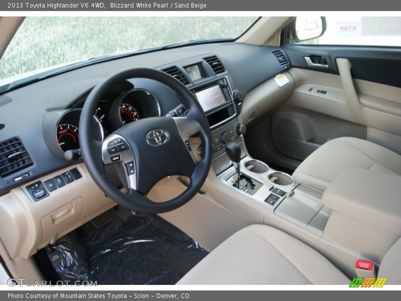 Blizzard White Pearl / Sand Beige 2013 Toyota Highlander V6 4WD