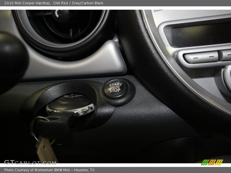 Chili Red / Grey/Carbon Black 2010 Mini Cooper Hardtop