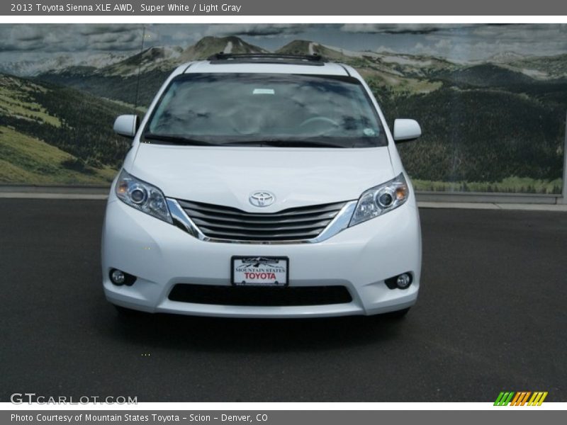 Super White / Light Gray 2013 Toyota Sienna XLE AWD