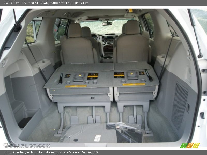 Super White / Light Gray 2013 Toyota Sienna XLE AWD
